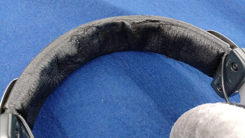 [JUNK] BAYER DYNAMIC Headphones Junk DT770