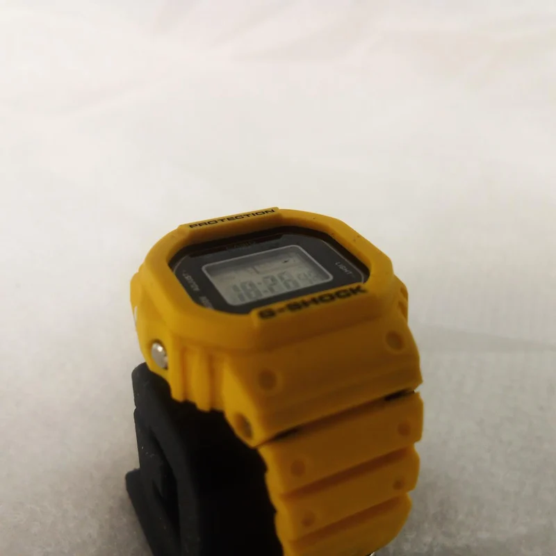 Montre CASIO Quartz G-SHOCK NANO DWN-5600-9JR