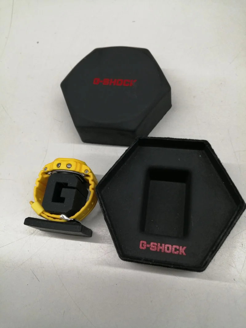 Montre CASIO Quartz G-SHOCK NANO DWN-5600-9JR