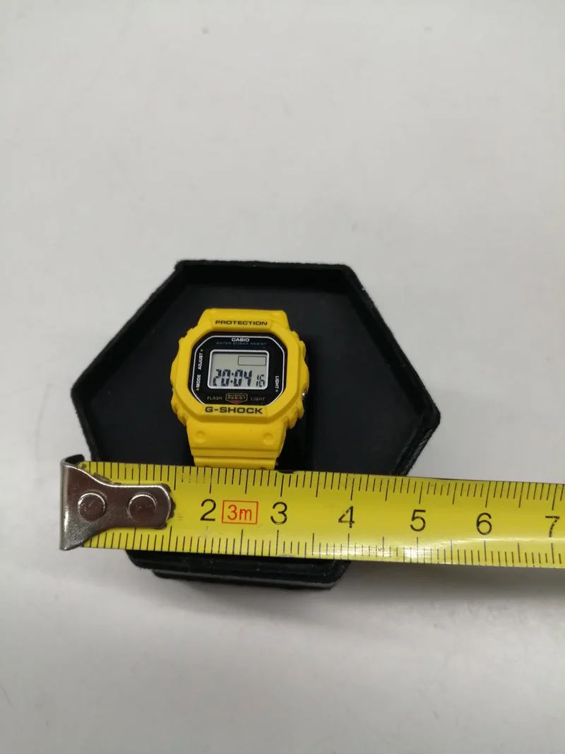 Montre CASIO Quartz G-SHOCK NANO DWN-5600-9JR