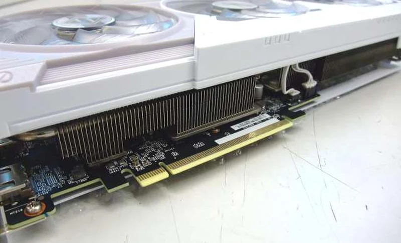 ASROCK Video Library RX9060XT SL 8GO