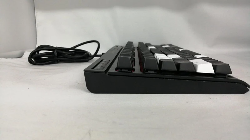 CORSAIR Gaming Keyboard RGB0037
