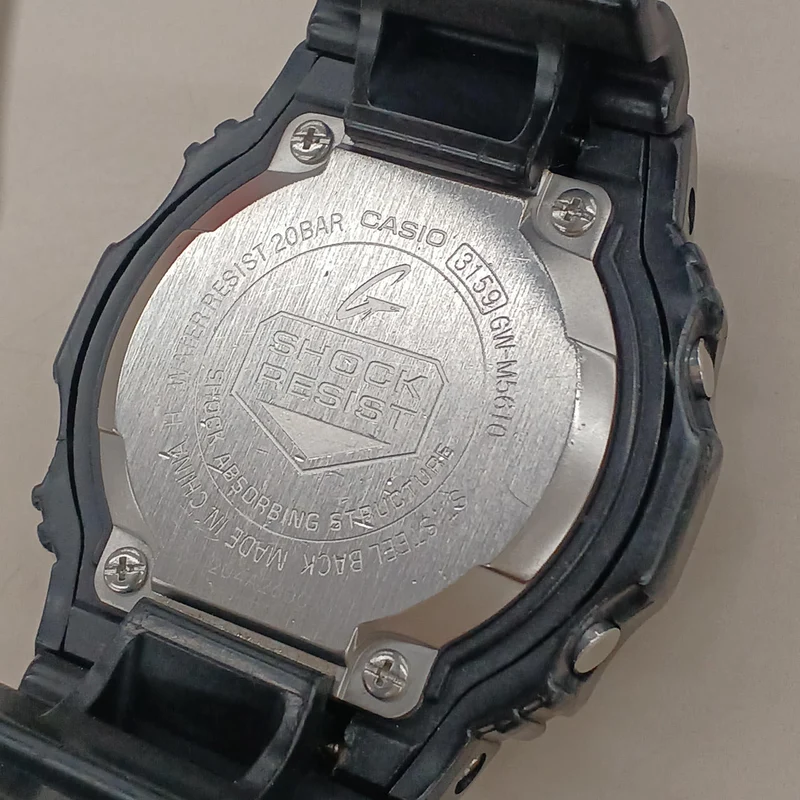 CASIO *Écran LCD rayé GW-M5610