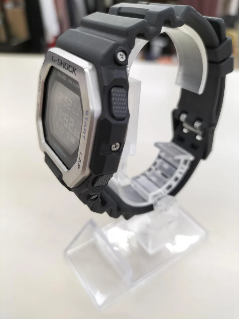 CASIO G-SHOCK GBX-100