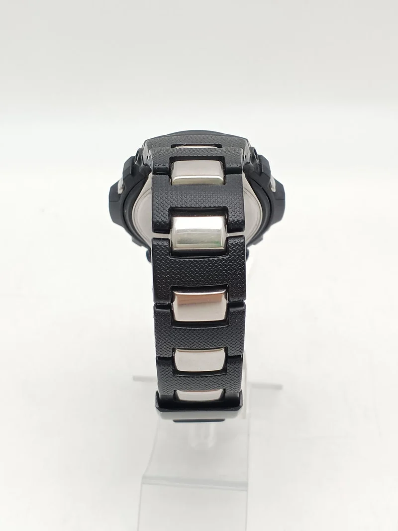 CASIO G-SHOCK AWG-100C