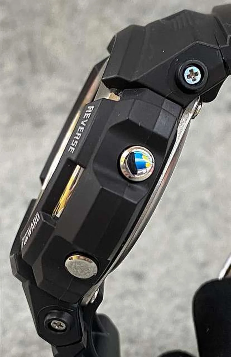 CASIO G-SHOCK AWG-M100 AWG-M100