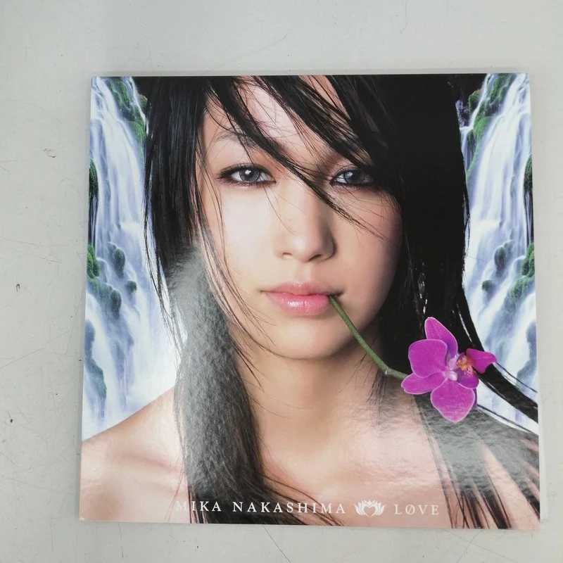 SONY Musique japonaise Mika Nakashima LOVE