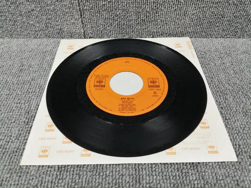 SONY EP Western Music WHITESNAKE/IS THIS LOVE