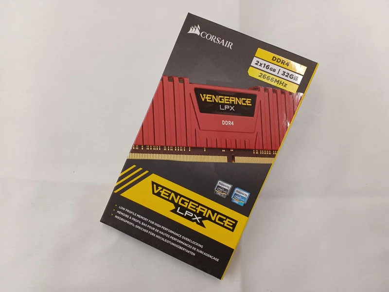 CORSAIR DDR4 Memory CMK32GX4M2A2666C16R
