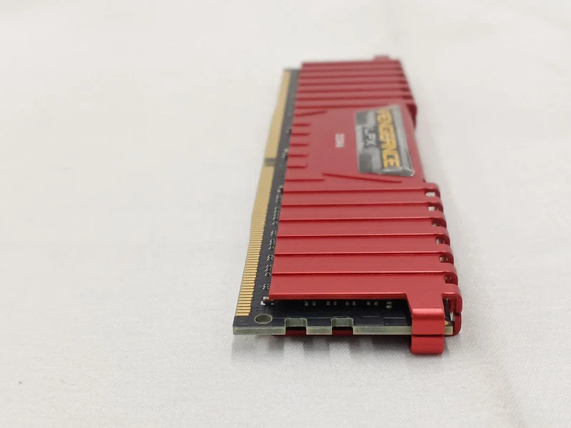 CORSAIR DDR4 Memory CMK32GX4M2A2666C16R