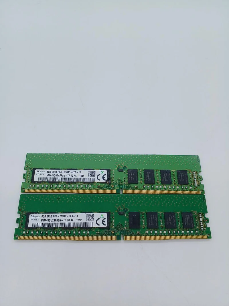 SK HYNIX Server Memory: 8GB × 2 Discs HMA41GU7AFR8N-TF T0