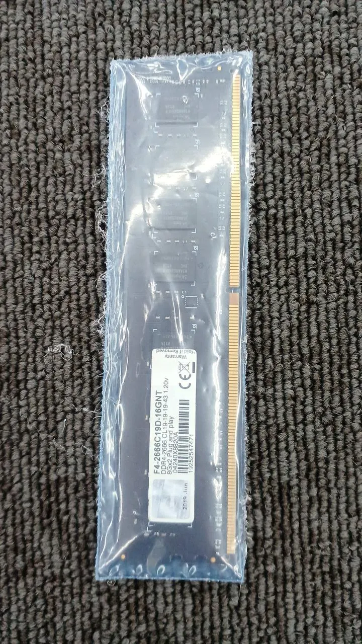 Mémoire de bureau G.SKILL DDR4 F4-2666C19D-16GNT