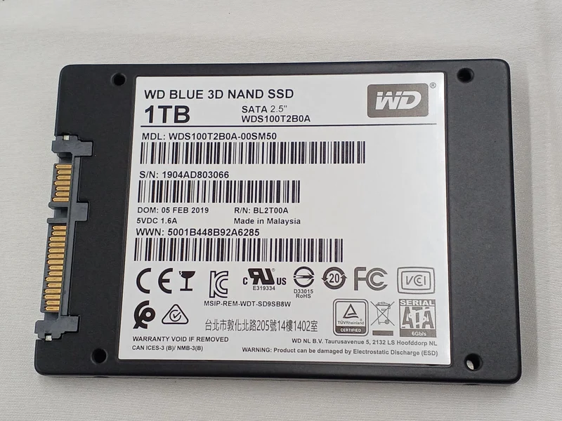 SSD SATA WESTERN DIGITAL 1 To WDS100T2B0A-00SM50
