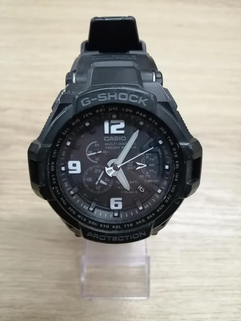 CASIO G-SHOCK NOIR/GW-4000A/Rayures