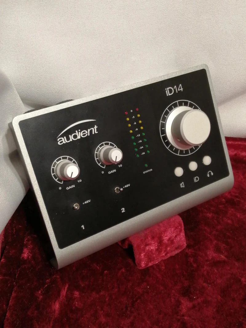 Interface audio AUDIENT : ID14