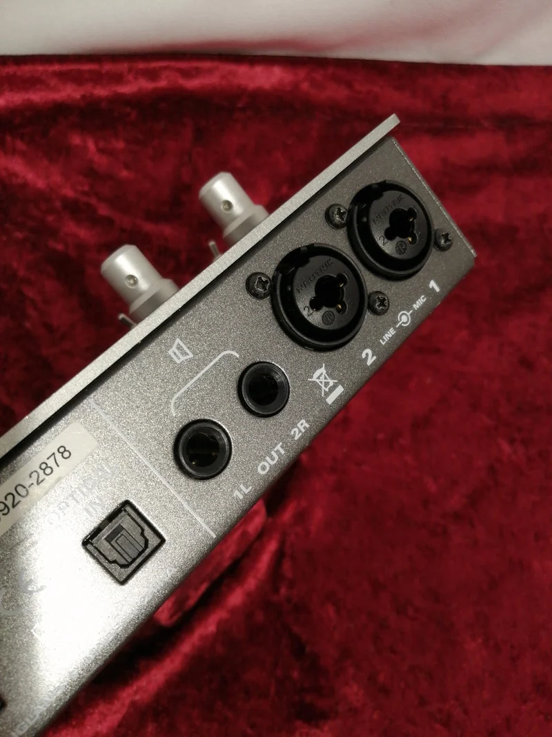 Interface audio AUDIENT : ID14