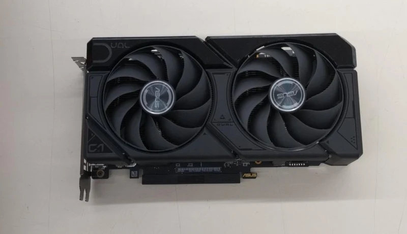 Carte graphique ASUS : DUAL-RX7600-O8G-V2