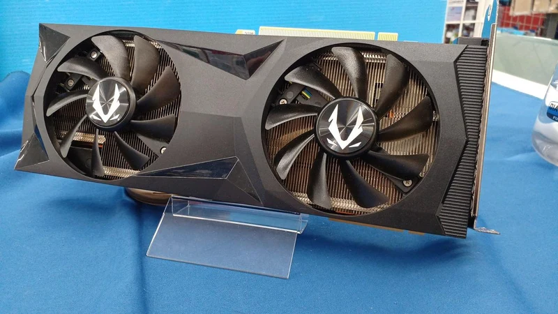 Carte graphique ZOTAC ZT-T20820F-10P
