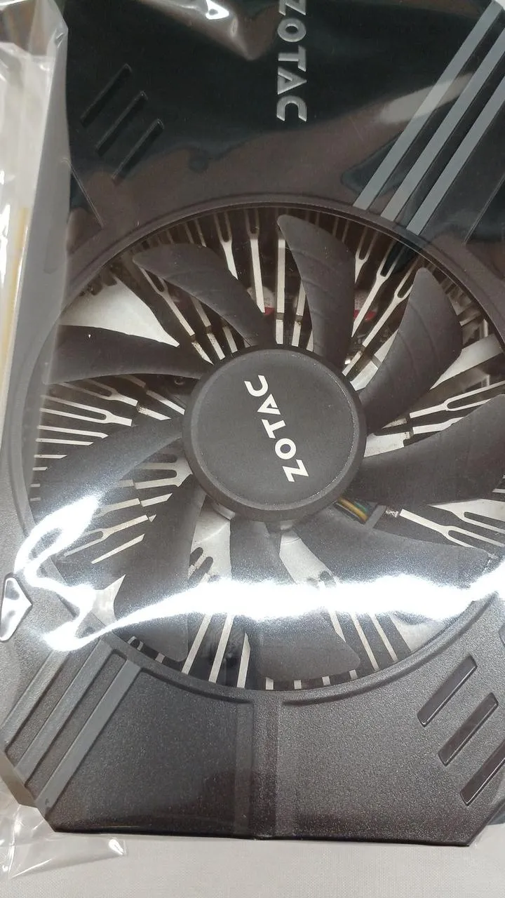 ZOTAC NVIDIA AGP GTX1060 6 Go 192 bits GDDR5