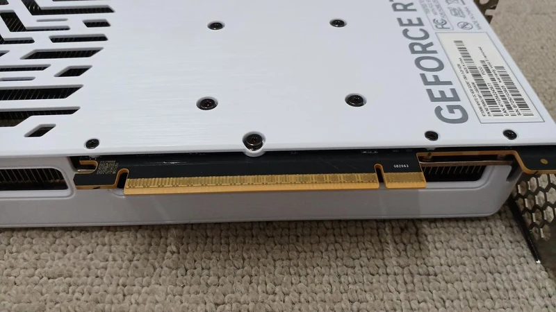 PALIT Graphics Board: NVIDIA GEFORCE RTX5060 WHITE O