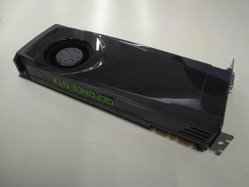 Carte graphique NVIDIA : GTX680 2 Go GDDR5