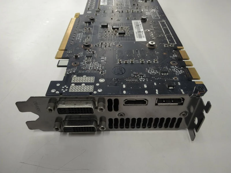 Carte graphique NVIDIA : GTX680 2 Go GDDR5