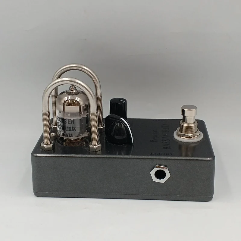 BEYOND Effects pedal: BASS WIRED