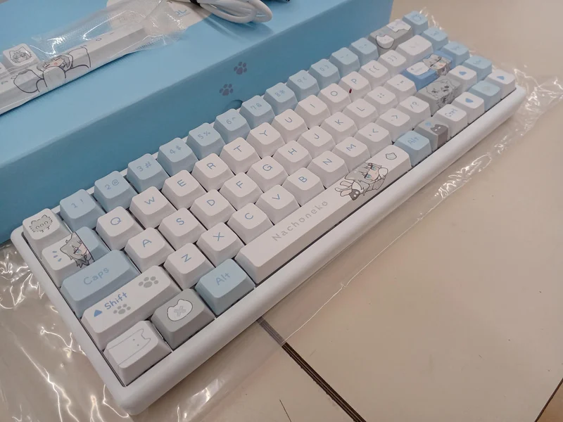 Clavier de jeu FumoCollection POLAR 65 PRO Modèle Fumokore × NACHONEKO