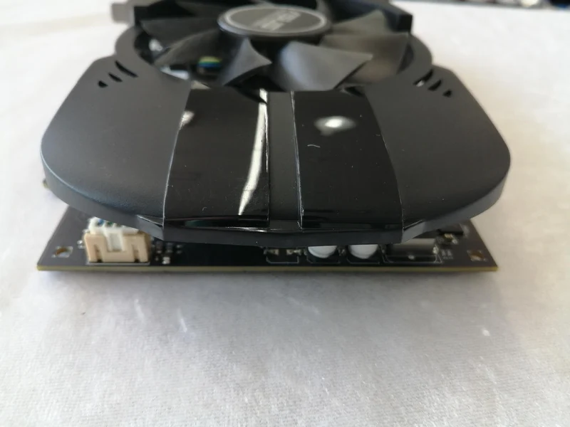 Carte graphique ASUS PH-GTX1050TI-4G