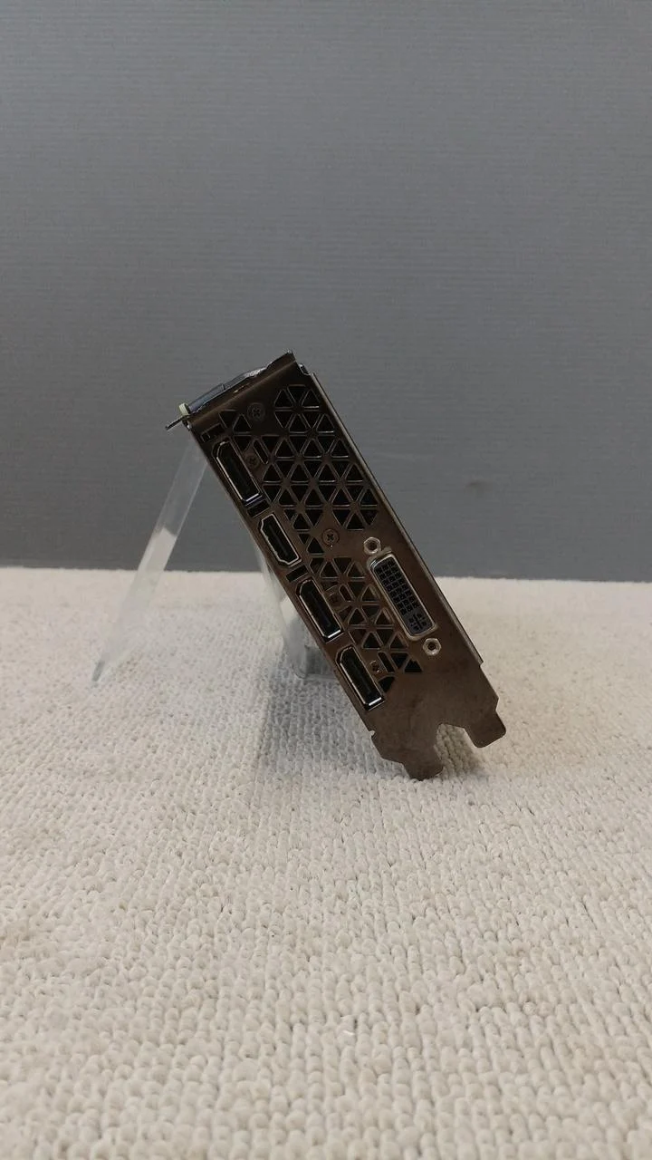 NVIDIA Graphics Card: GTX TITAN X 12GB