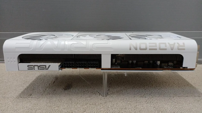 Carte graphique ASUS : PRIME-RX9070XY-O16G-BLANC