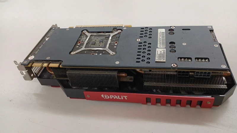 PALIT NVIDIA PCI-EXPRESS NE5X980H14G2-2042J PCIExp 4 Go