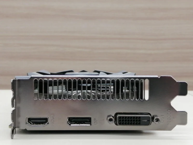 ZOTAC PCI-EXPRESS Bus-Compatible NVIDIA Graphics Card ZT-T16520F-10L