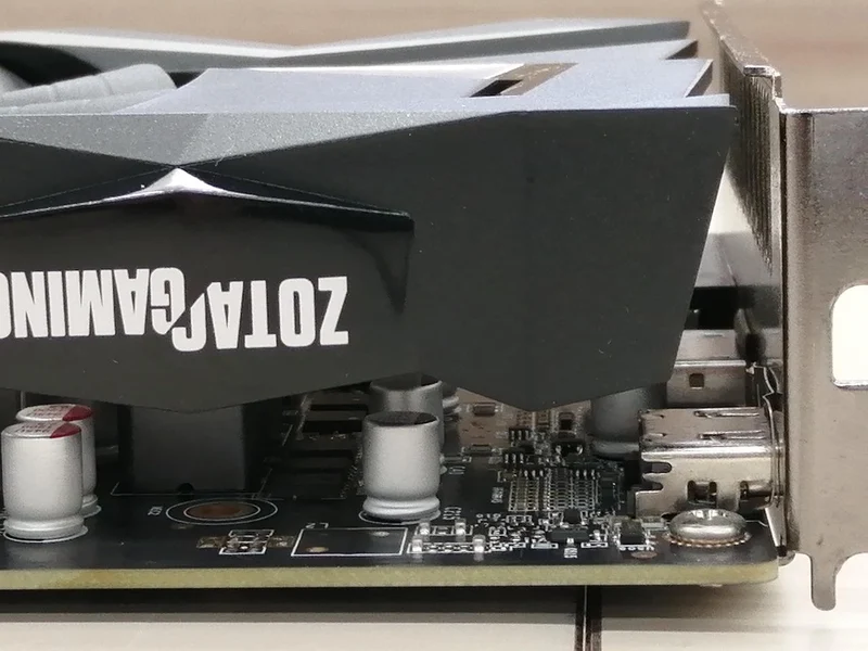 ZOTAC PCI-EXPRESS Bus-Compatible NVIDIA Graphics Card ZT-T16520F-10L