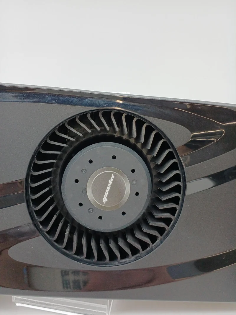 SYCOM Graphics Board: RTX2080 SUPER with liquid cooling
