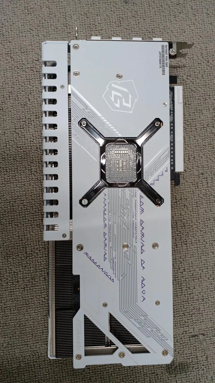 Carte graphique ASROCK : RADEON RX7900XT PGW 20 Go