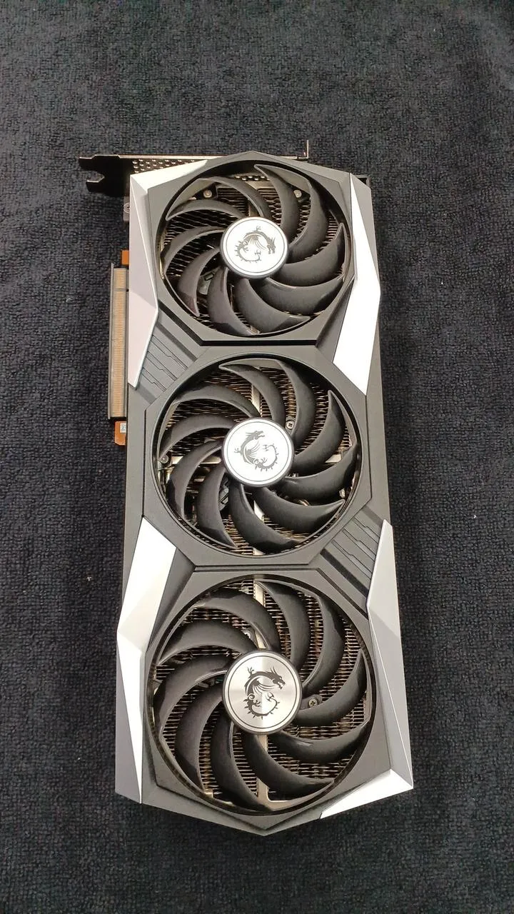 Carte graphique MSI : RADEON RX6800 GAMING X TRIO 16