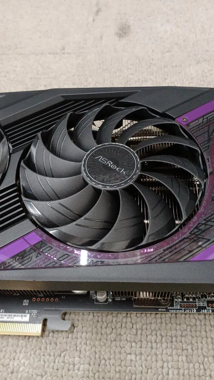 Carte graphique ASROCK RX7800XT PG 16 Go