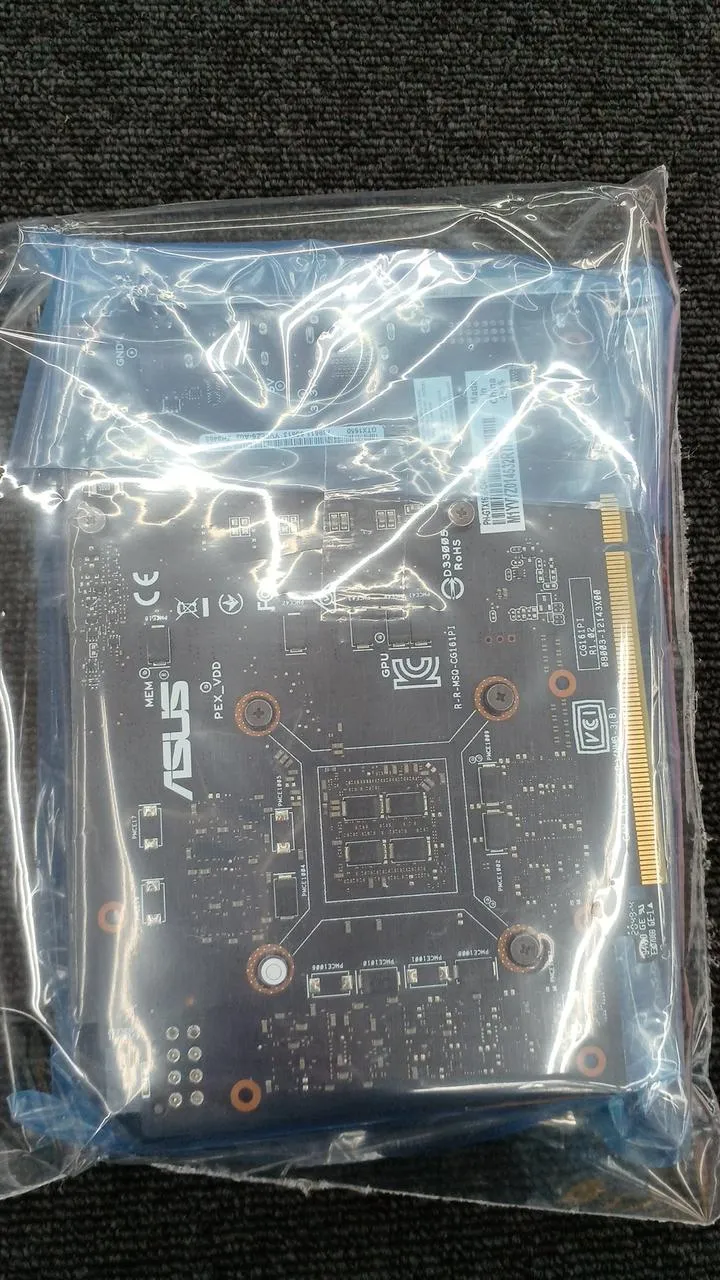 Carte graphique ASUS : PH-GTX1650-O4GD6-P