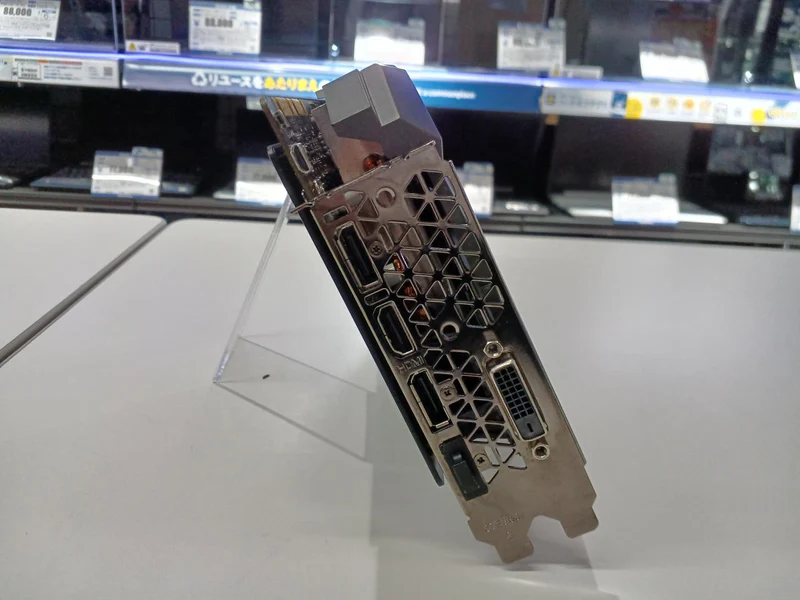 Carte graphique ZOTAC : GEFORCE GTX 1080 TI AMP
