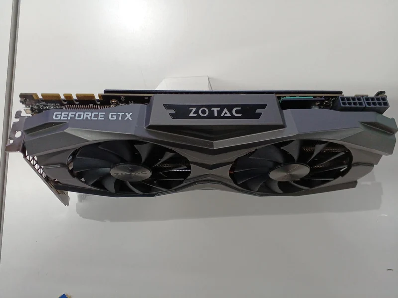 Carte graphique ZOTAC : GEFORCE GTX 1080 TI AMP