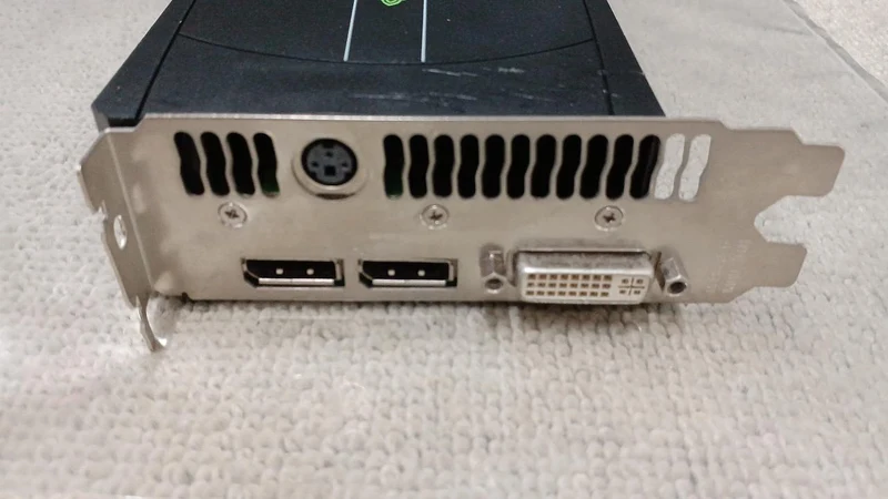 Carte graphique NVIDIA : QUADRO 500
