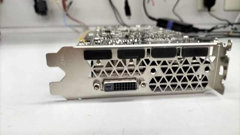 ELSA Graphics Card: GD1070-8GEBXS