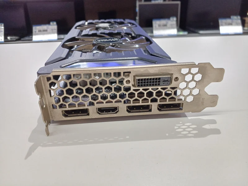 PALIT Graphics Board: NE51060015F9-1061D