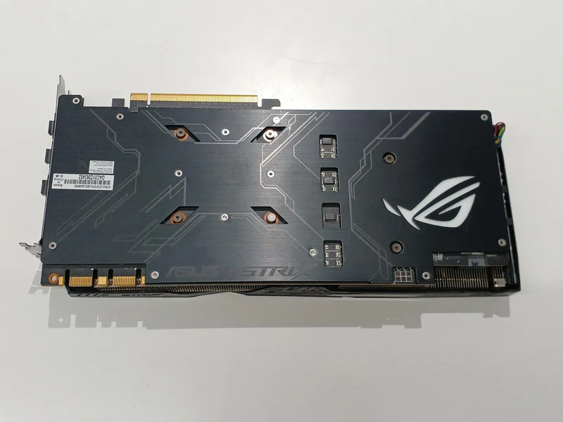 ASUS Graphics Board: STRIX-GTX1070-O8G-GAMING