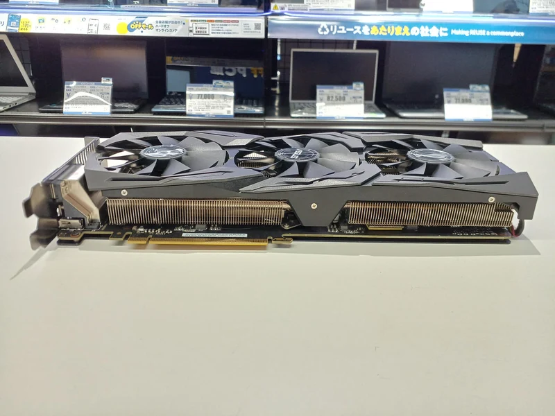 ASUS Graphics Board: STRIX-GTX1070-O8G-GAMING