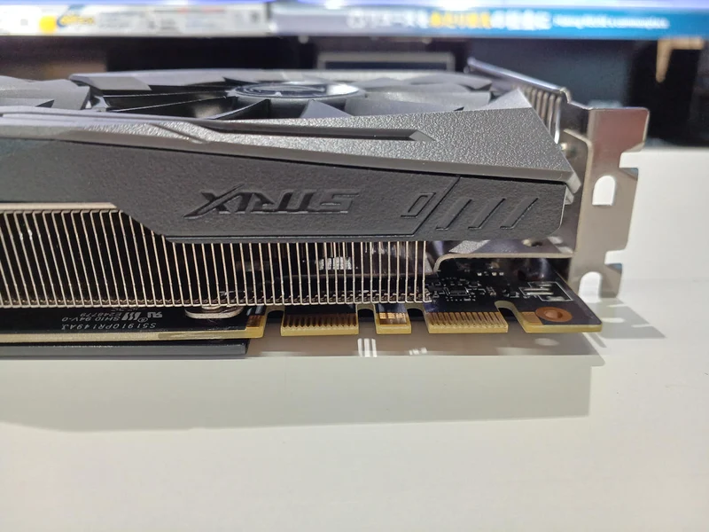 ASUS Graphics Board: STRIX-GTX1070-O8G-GAMING