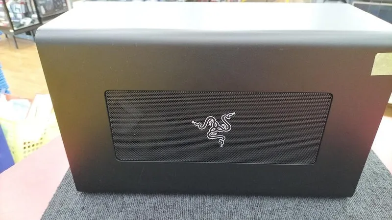 Boîtier graphique externe RAZER CORE X CHROMA RC21-0143