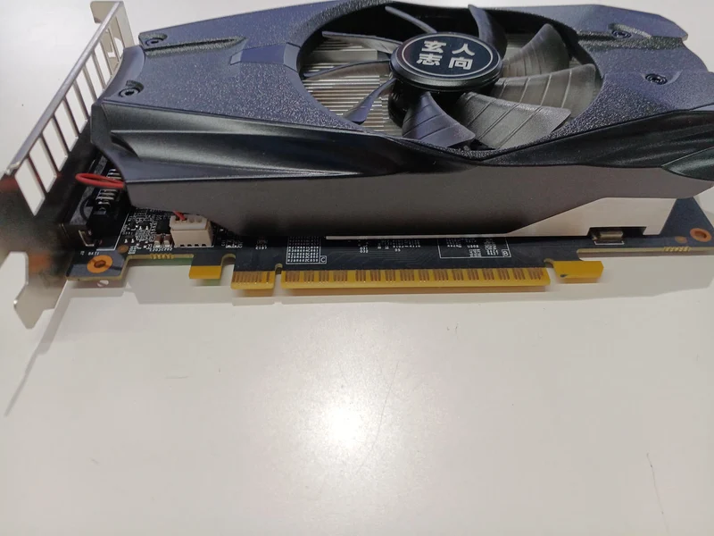 Carte graphique Xianren Zhizhi : GEFORCE GTX1050-2GB/OC/SF