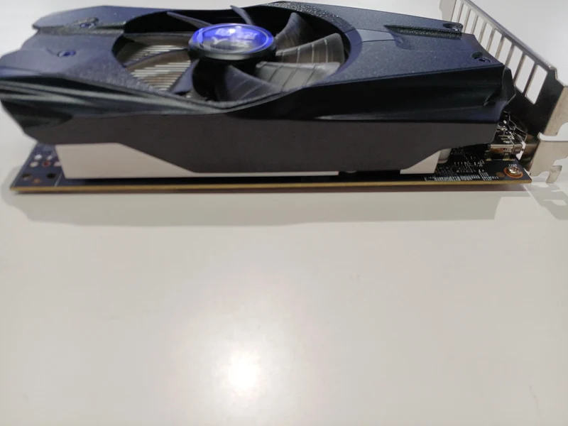 Carte graphique Xianren Zhizhi : GEFORCE GTX1050-2GB/OC/SF